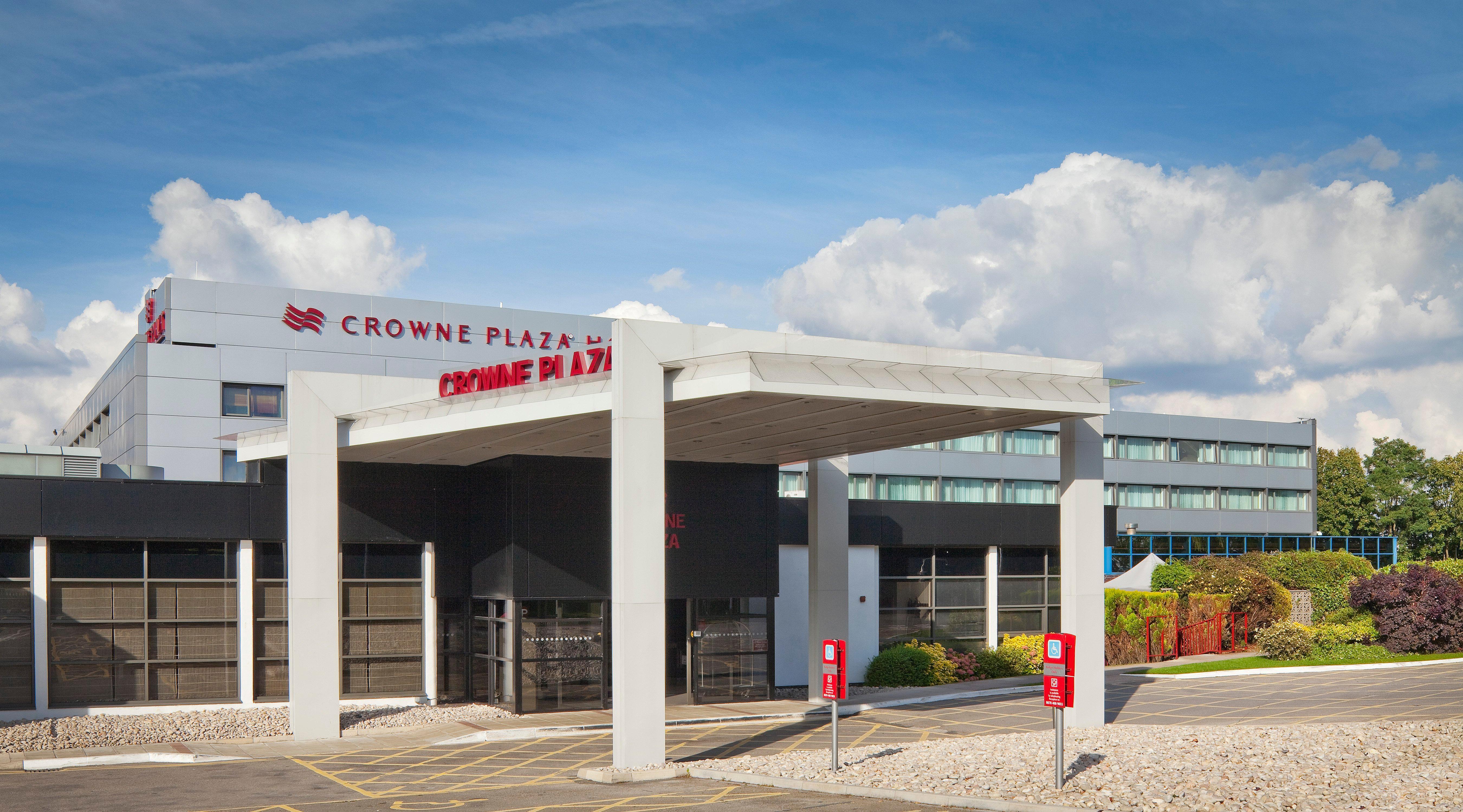 Crowne Plaza Manchester Airport, An Ihg Hotel Hale  Dış mekan fotoğraf